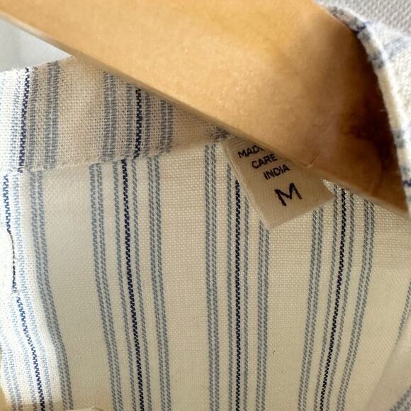 Doen Scarlet Chambray Stripe Cotton Sleeve Button Front Blouse size Medium - Picture 3 of 11